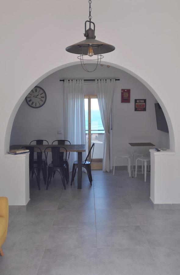 Sea Sound House Villa Sant'Ambrogio  Exteriör bild